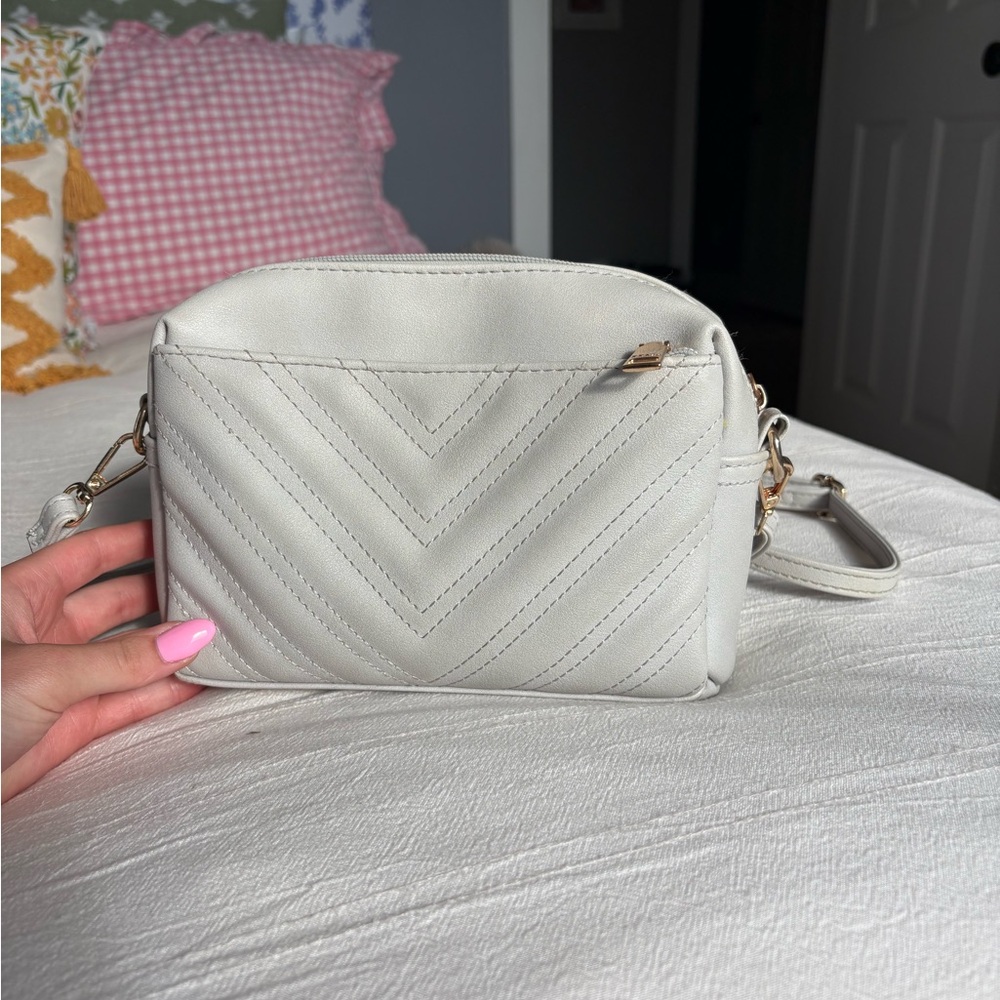 Elegant White Quilted Crossbody Bag